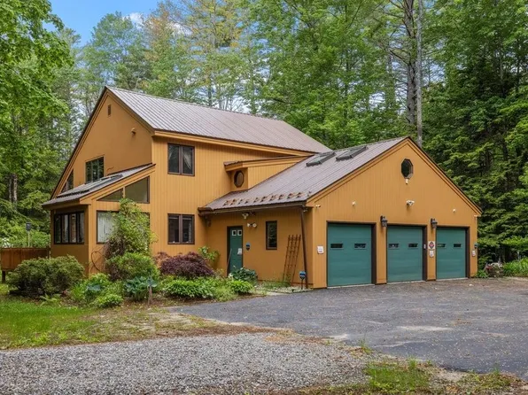 21 Locust Drive, Holderness, NH 03245