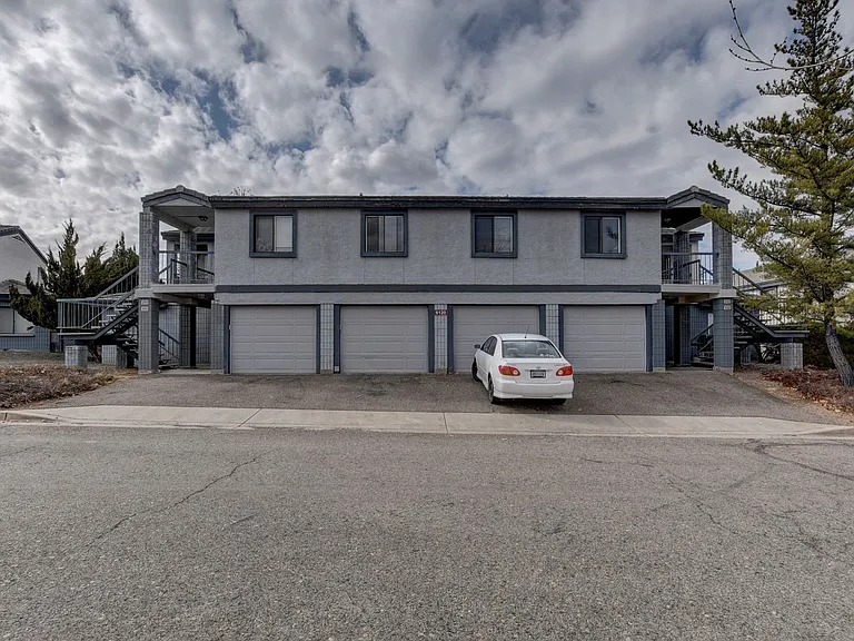 6120 Antelope Villas Cir #212 — Photo 1