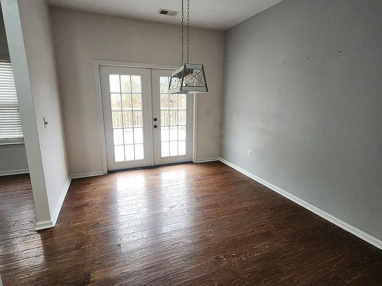2375 Curecanti Ct — Photo 12