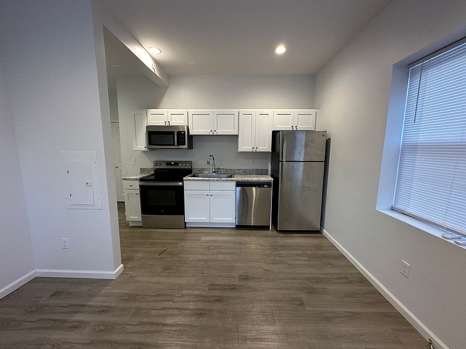 1st image of 337 Main St #6M