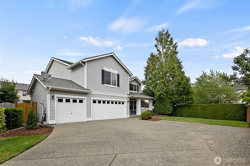 3rd image of 23236 SE 262nd Court