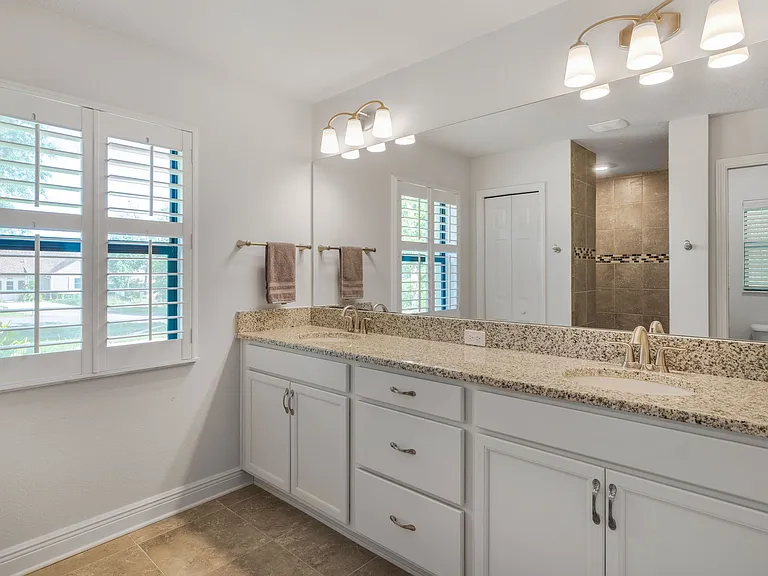 2481 N Brentwood Cir — Photo 14