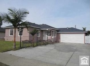 1431 W Borchard Ave, Santa Ana, CA 92704