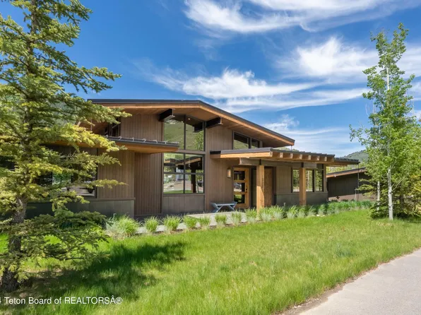 14200 S Tippet Trl, Jackson, WY 83001