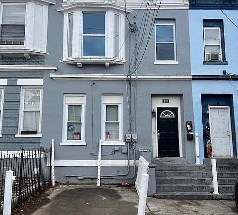 2nd image of 110 Peabody Pl