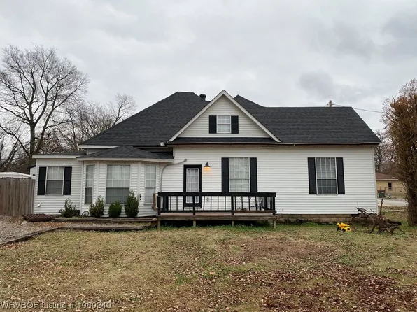 304 Choctaw St, Hackett, AR 72937