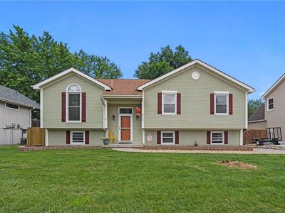 2513 NE Dale Hunter Trl, Lees Summit, MO, 64086