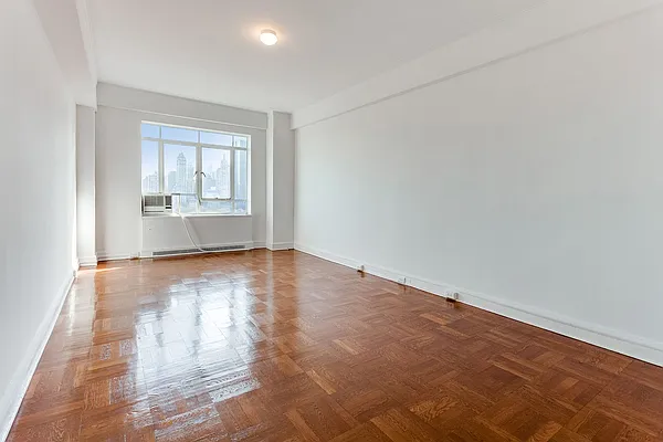 Sold by Stribling | media 9