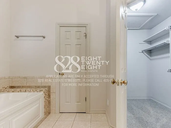 3841 Tudor Cir — Photo 44