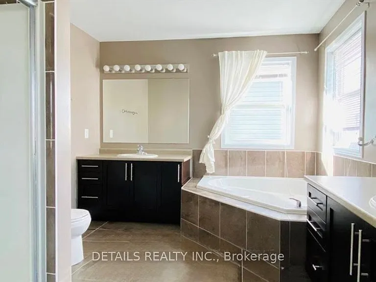 439 Cavesson St — Photo 14