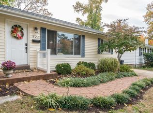 824 Queen Anne Pl, Saint Louis, MO