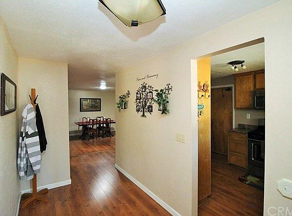 3rd image of 927 Cactus Ct