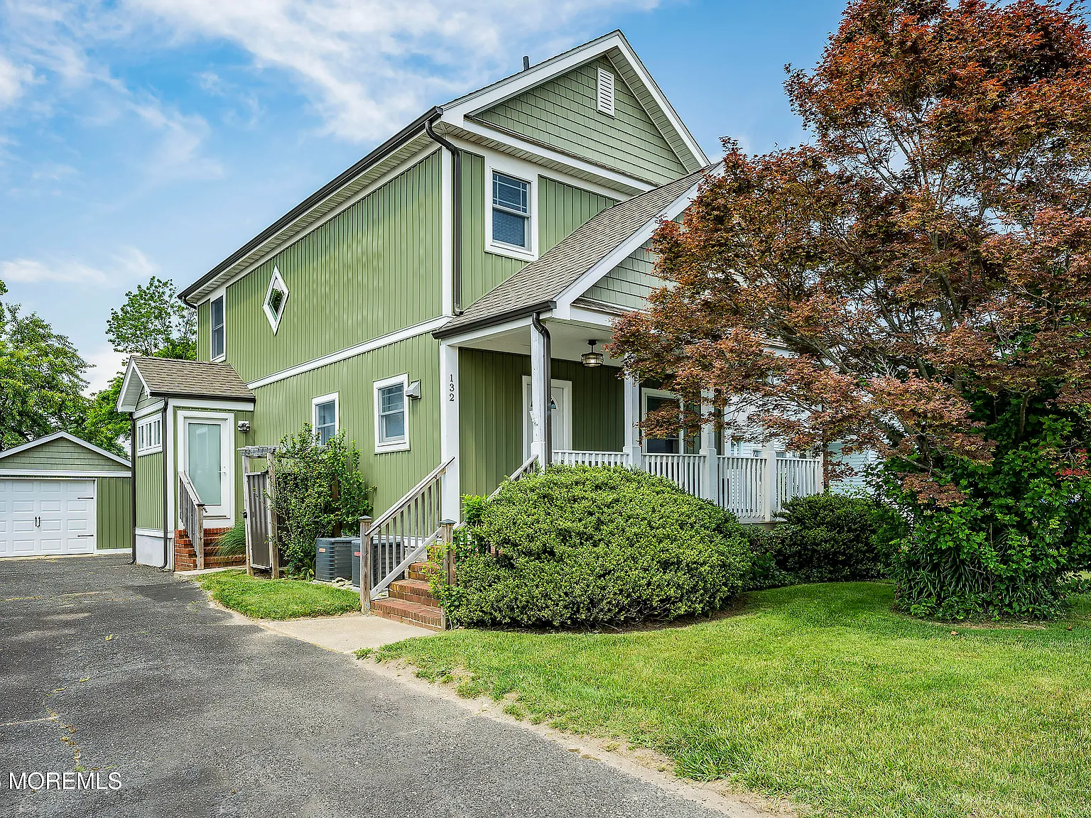 4 bed, 1570 sqft, $9,500 — Photo 2