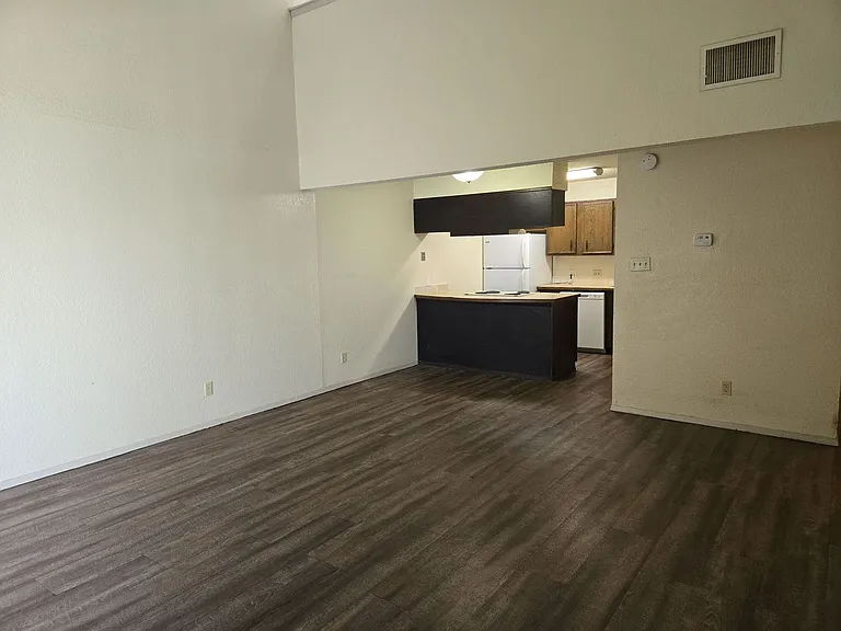 Cimarron Apartments — Photo 49