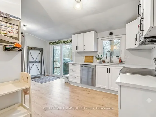 2 Opechee St, Saint Thomas, ON N5R 1V9