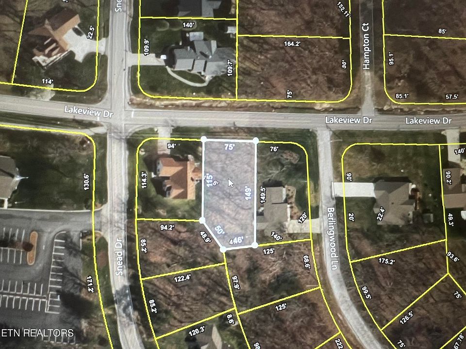 2nd image of 504 Lakeview Dr