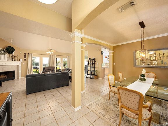 3rd image of 130 HOME PLACE DR