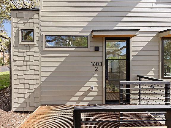 2nd image of 1603 Chelsea Ln #2