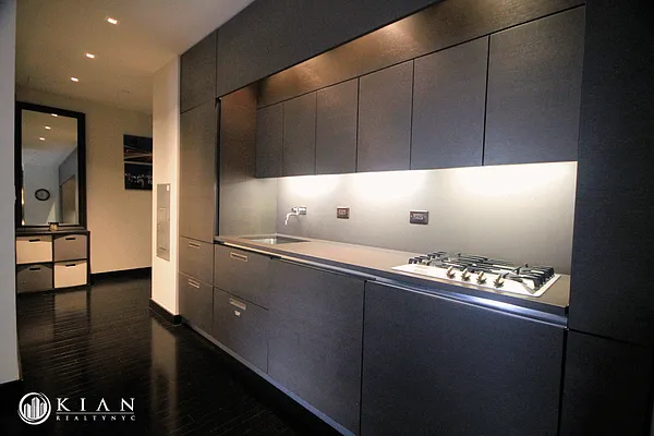 Sold by Kian Realty | media 25