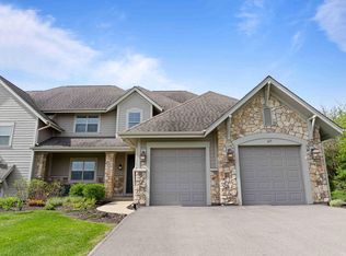 617 Eagleton Dr, Lake Geneva, WI 53147