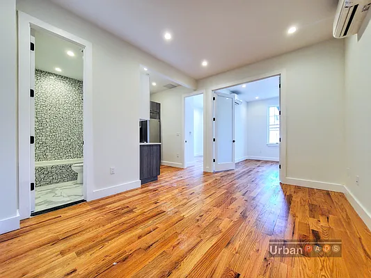 Rented by Urban Pads | media 8