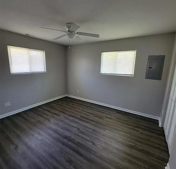 3815 N Grand Ave #3815 — Photo 40