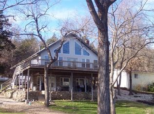 404 Grenelle Acres Rd, Camdenton, MO 65020