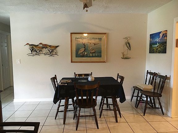 4th image of 1110 SE Puritan Ln