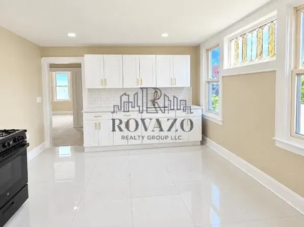 105 N 10th St, Newark, NJ