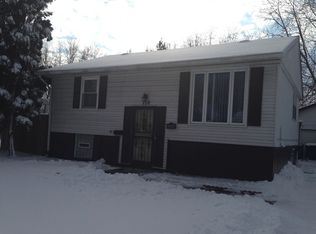 110 N Elm Ln, Glenwood, IL