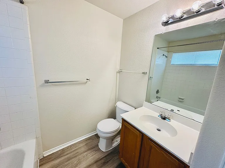 8814 Schick Rd — Photo 25