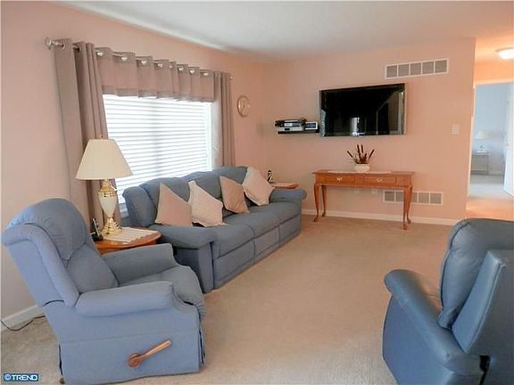4th image of 27193 Indian Meadows Cir