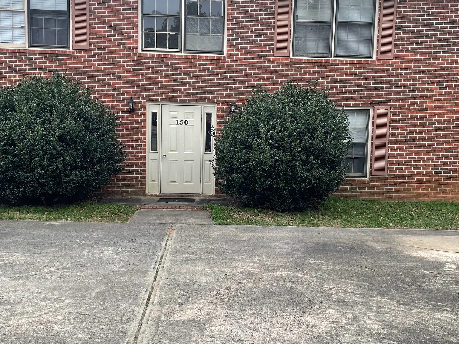 2 bed, 1000 sqft, $1,100 — Photo 1
