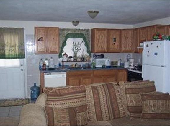 5th image of 204 Park St #A