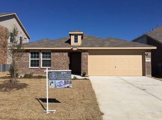 5040 Royal Springs Dr, Forney, TX 75126