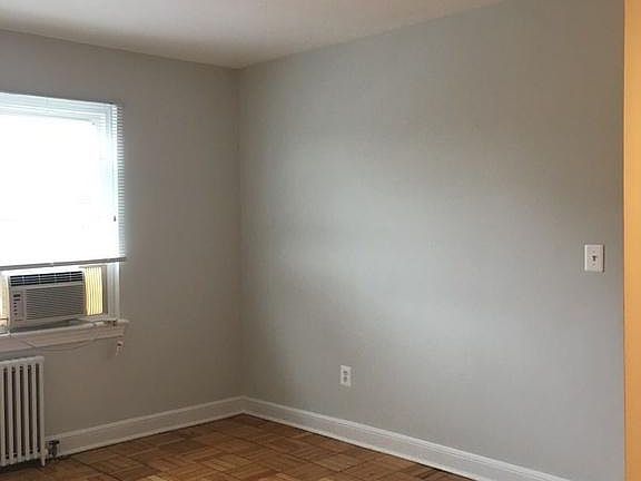 3rd image of 1722 N Quinn St APT 203