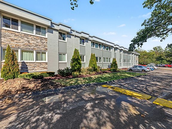 3rd image of 1900 Richard Jones Rd APT A203