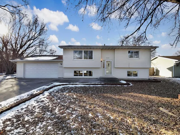 7689 Newton Ave N, Brooklyn Park, MN 55444