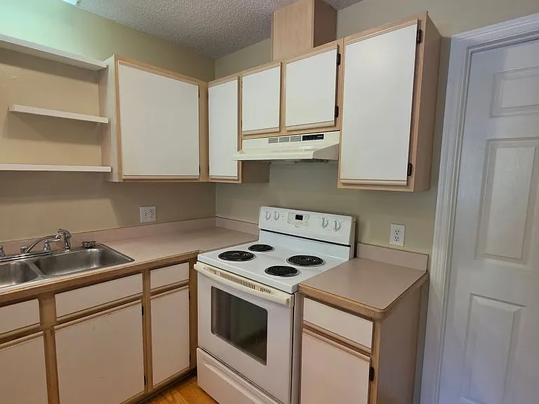 113 Craig Dr #B — Photo 6