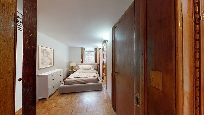Rented by Bond New York | media 8