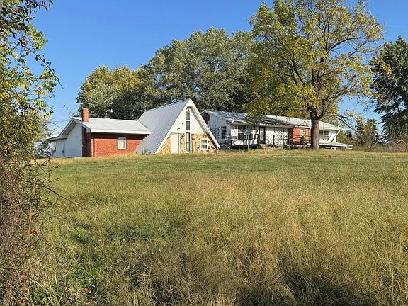 3rd image of 3505 SE 1379 Road