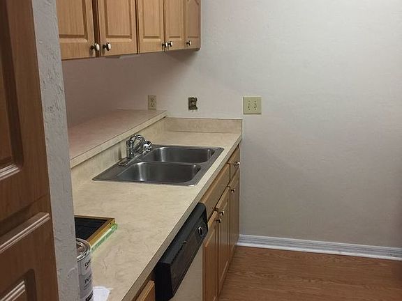 4th image of 5030 SE 109th St