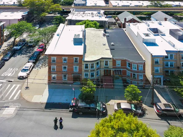 60-46 Putnam Avenue image 41 of 47