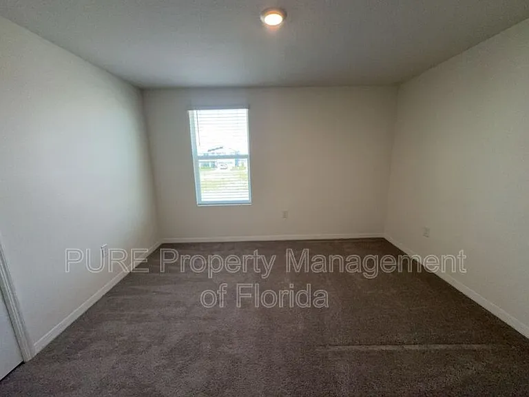 8702 SW 46th Ave — Photo 31