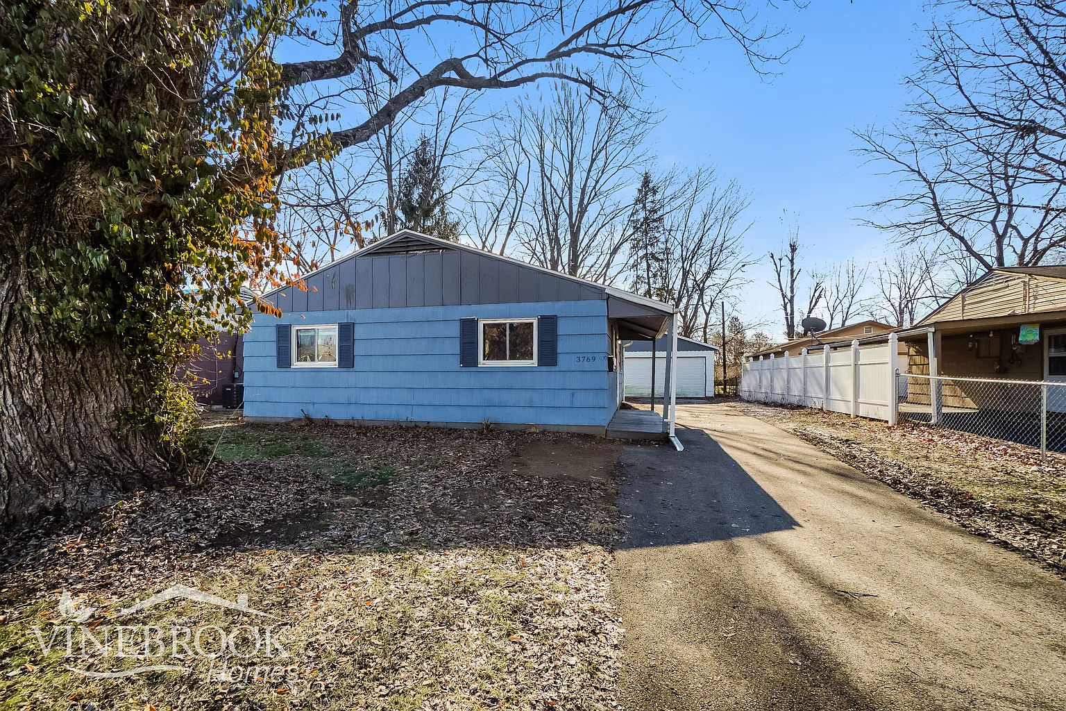 3769 E Deshler Ave photo 1