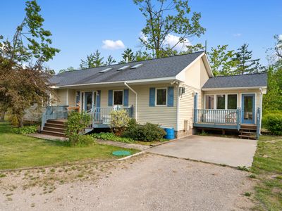 10134 Upper Mograin Rd, Cheboygan, MI, 49721