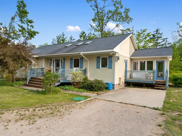 10134 Upper Mograin Rd, Cheboygan, MI 49721