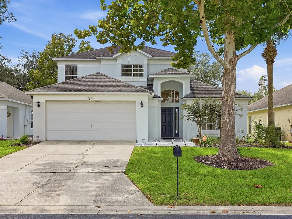 561 Buckingham Cir