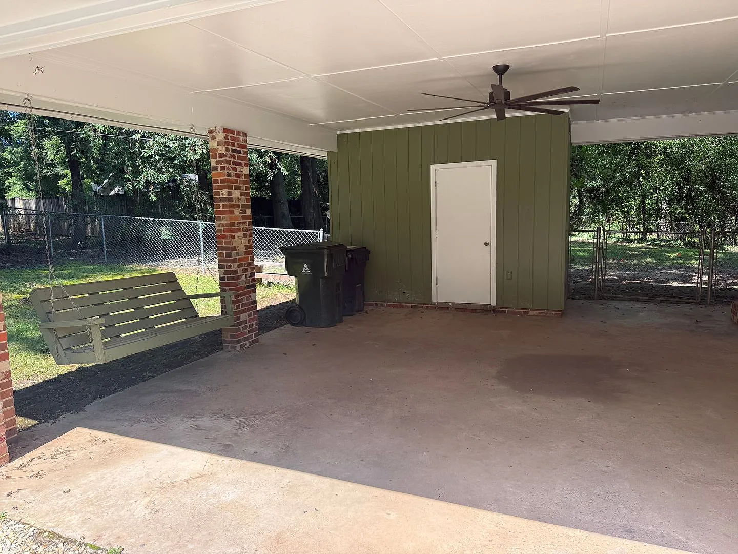 Charming 3-Bedroom Home — Photo 2