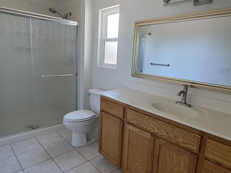 7001 E Latham St — Photo 14